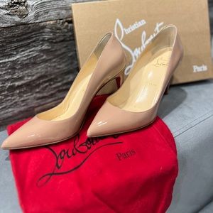 Christian Louboutin PIGALLE 85 PATENT CALF PK20 NUDE 
Size 37